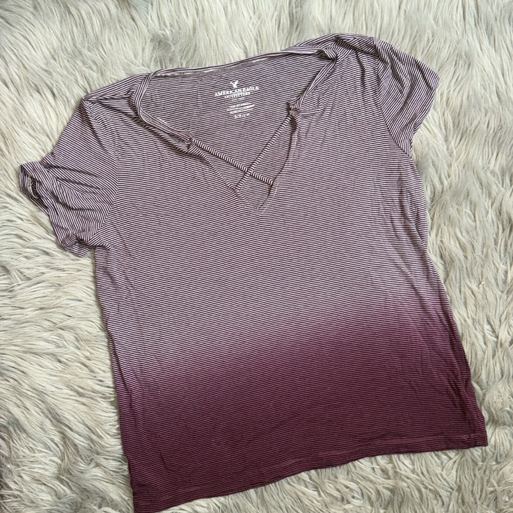 American Eagle Short Sleeve T-shirt Size Small